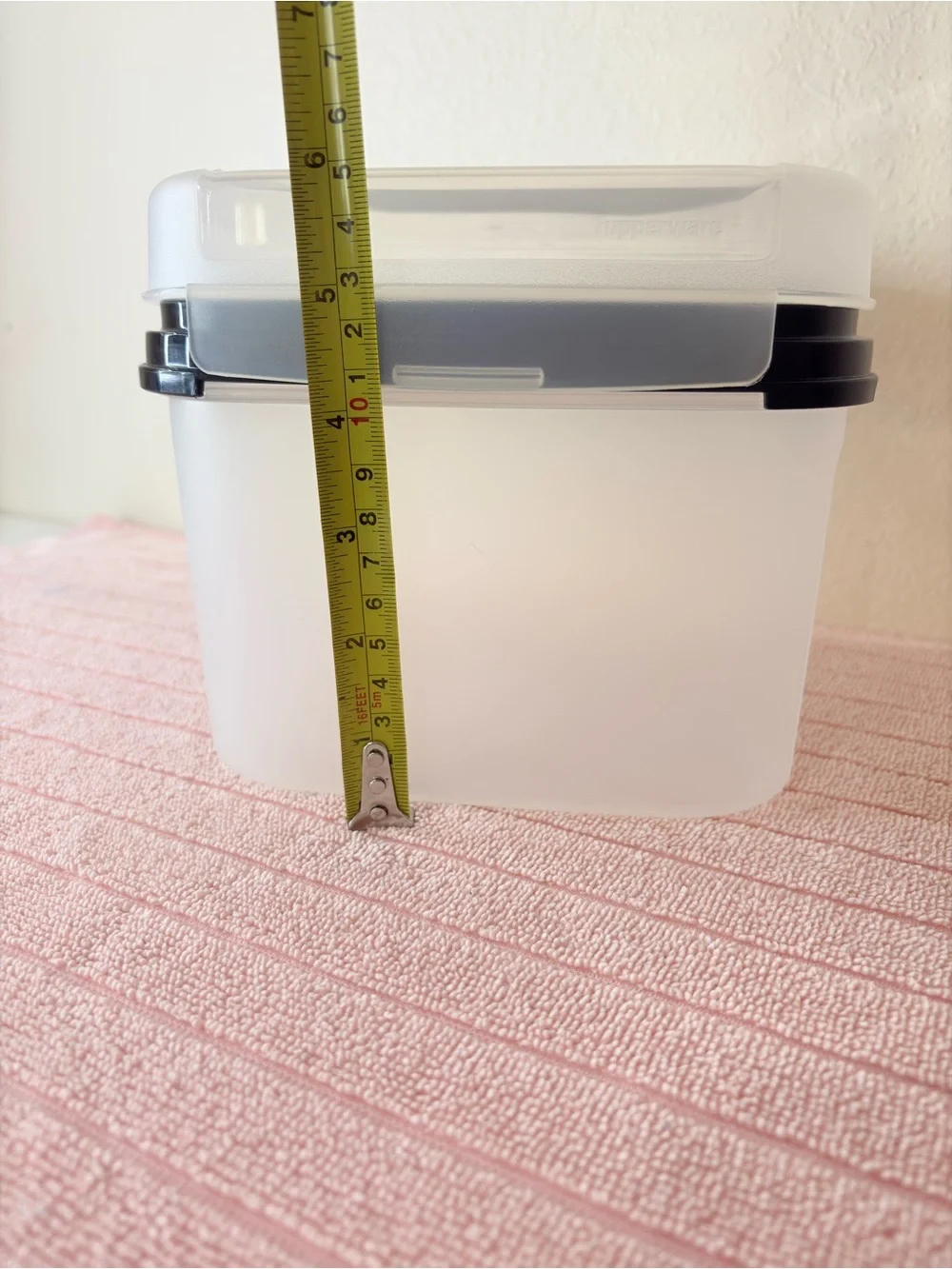 Tupperware Modular Mates Square Signature Line Container #2 Hinged Lid